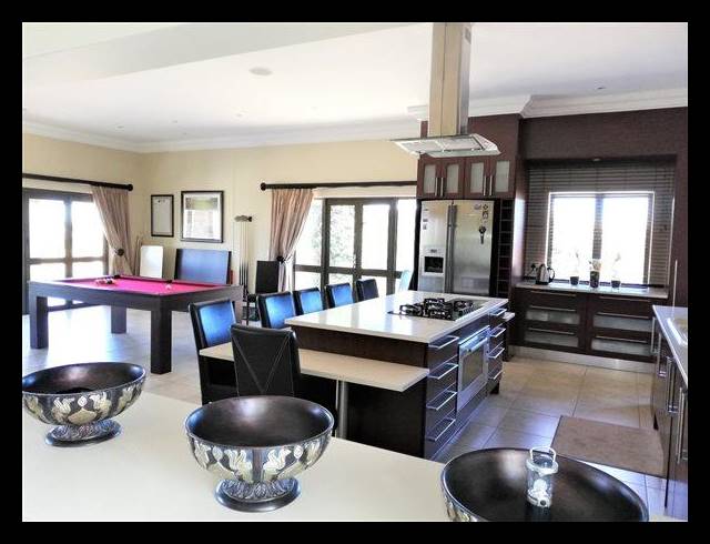 4 BEDROOM HOUSE FOR SALE IN VAAL MARINA